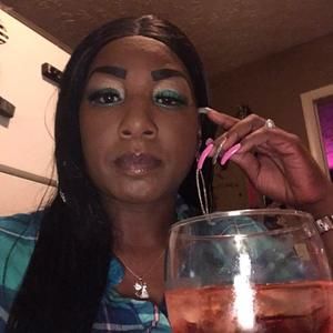 Meet your Posher, Alethea